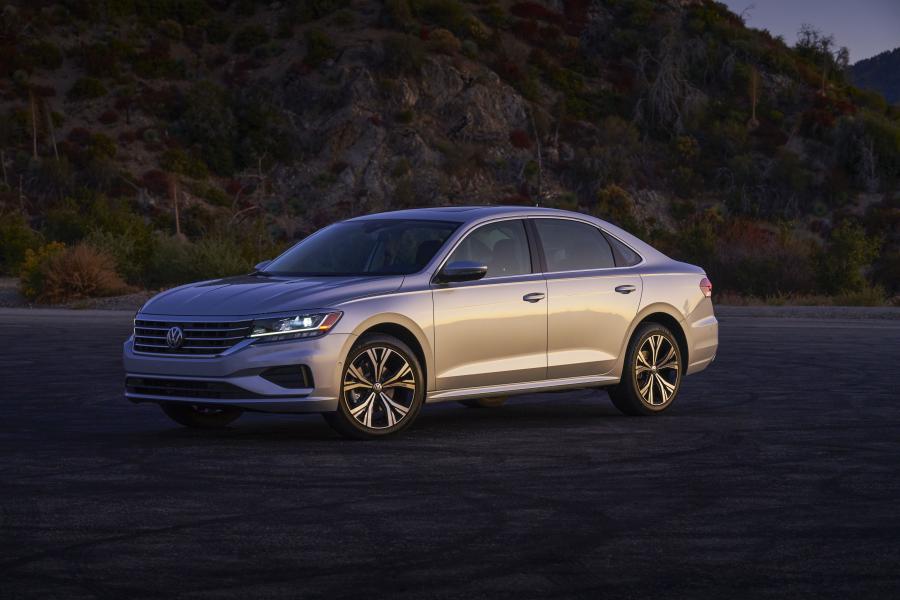  Volkswagen Passat (NMS) 2019 года  (NA) (фото 3 из 40)